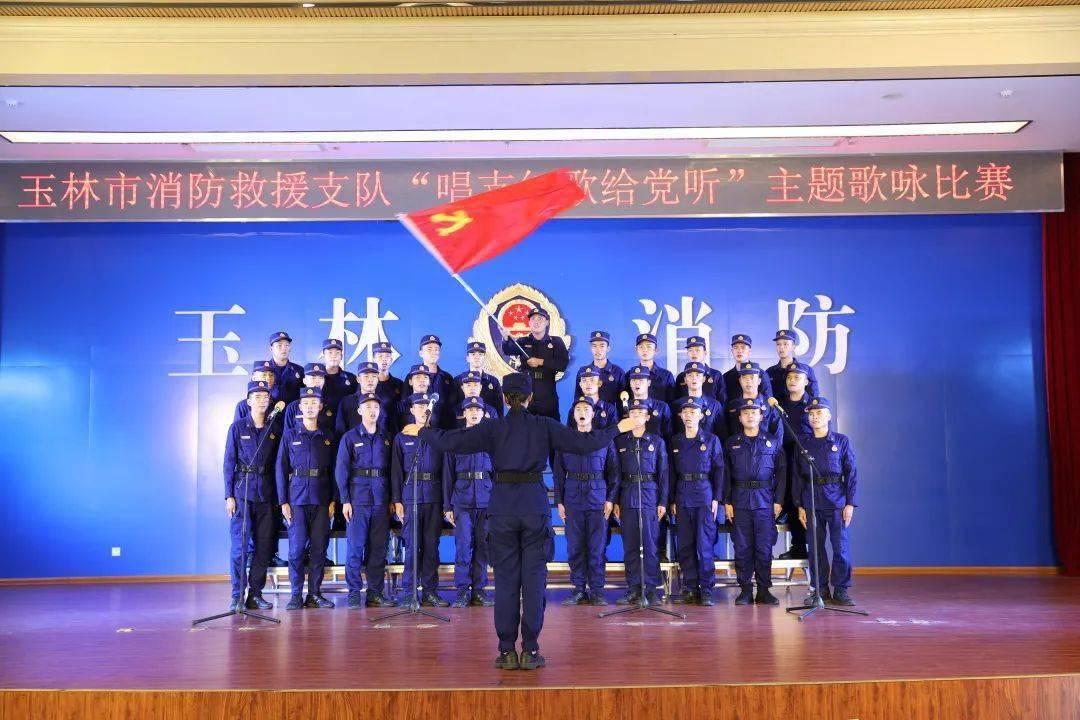 2020年，小区保安陪晕倒老人就医，却遭其家属恩将仇报：索赔49万